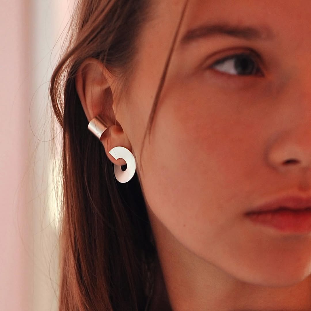 Wide ear cuff 